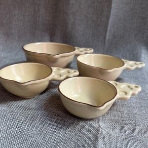 Pfaltzgraff Retired Village pattern Pfaltzgraff Set of 4 nesting Measuring cups